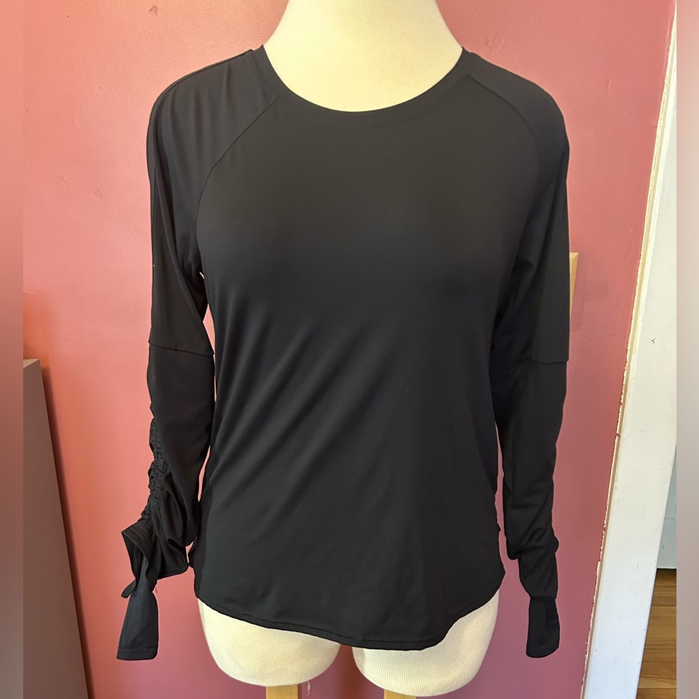 Fabletics Cashel Adjustable Sleeve Shirt